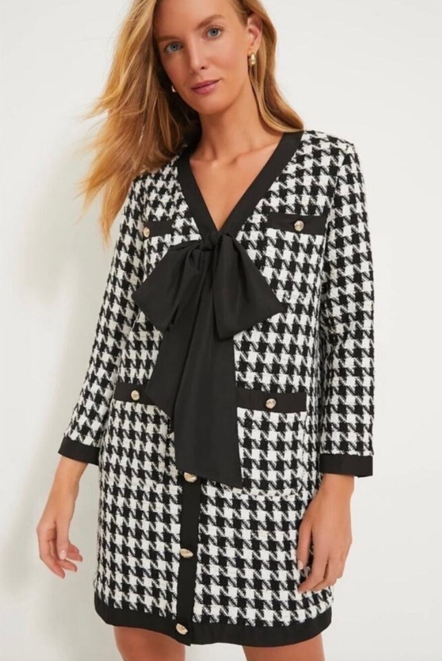 TUCKERNUCK Pomander Place Coco Tweed Bow Dress Houndstooth Size M Gold Buttons